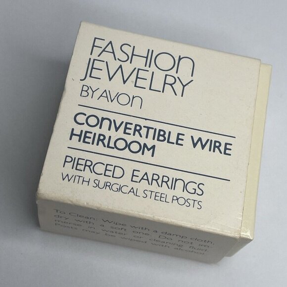 Beautiful Vintage 1982 Avon Drop Dangle Opal Heirloom Wire Earrings w/box (V6) - Picture 3 of 3